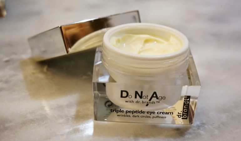 DNA of young skin: neck and cleavage skin cream Do Not Age from Dr. Brandt.