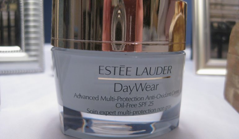 How does Day Wear from Estee Lauder work?
